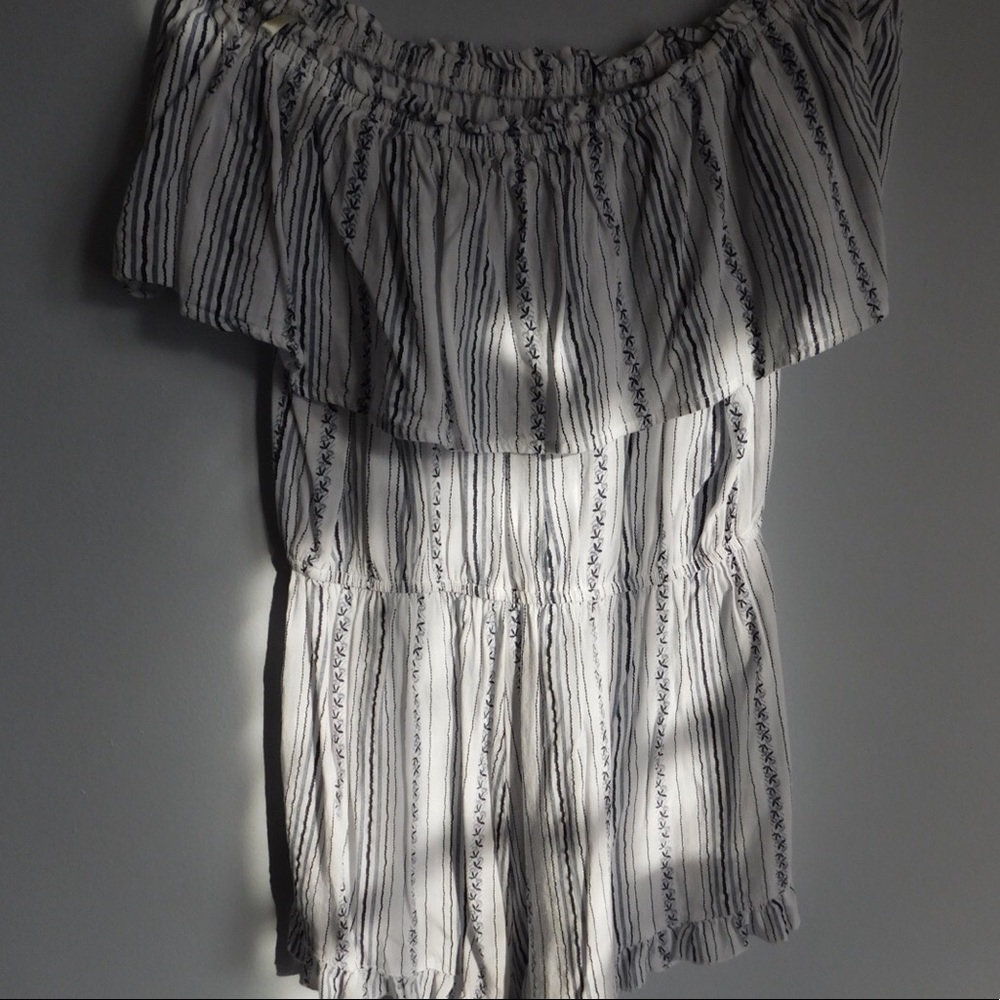 Striped Romper! - Picture 4 of 4
